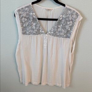 Lucky Brand White and Blue Floral Blouse